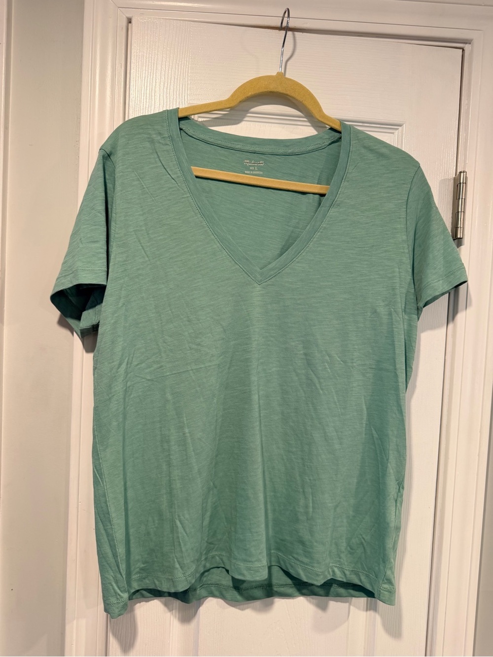 NWOT Madewell Size L Sage Green V Neck Short Sleeve Lightweight Slub Cotton Top